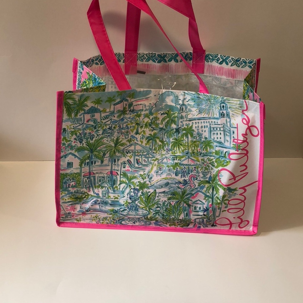 Lilly Pulitzer Reusable Tote Bag. Perfect condition. Bottom spacer is clean.